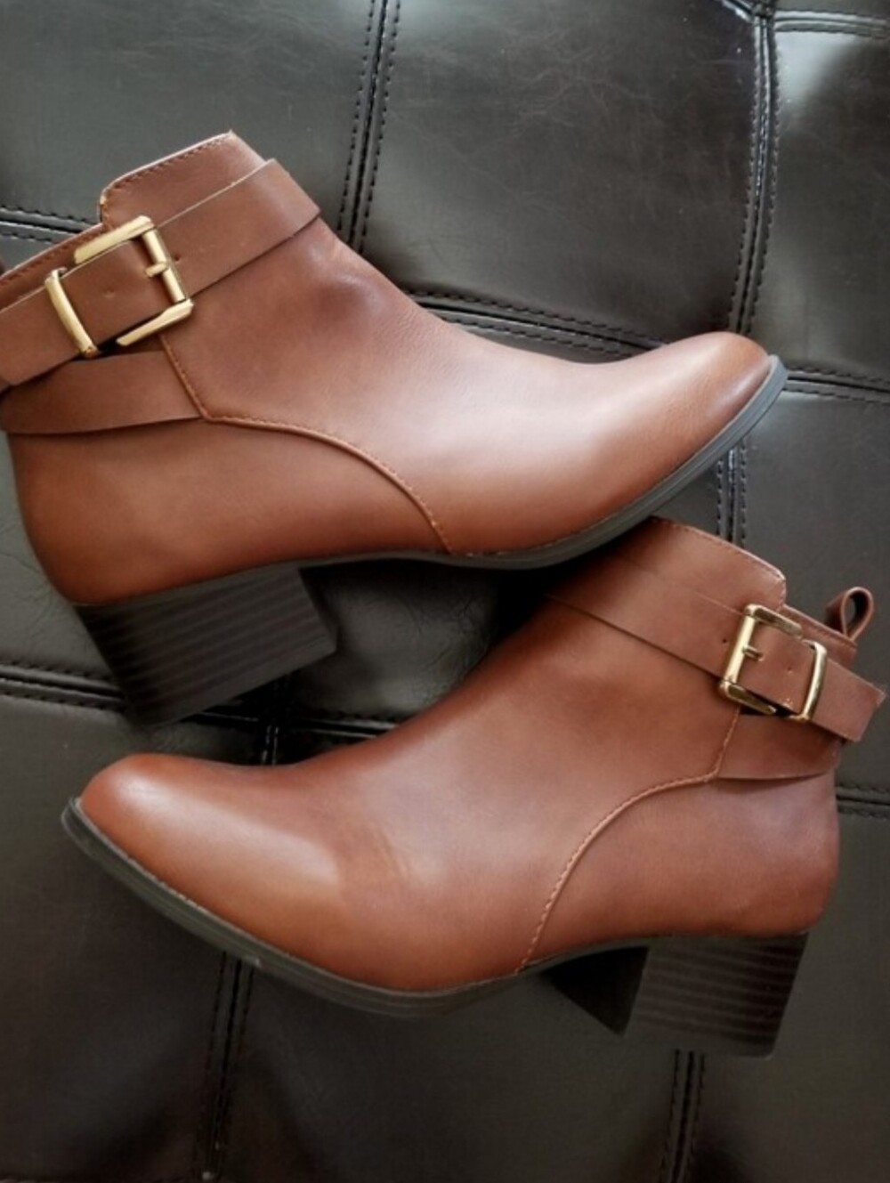 ❗Forever 21 Tan Faux-Leather Ankle Booties with Gold-Tone Buckle Size 6❗